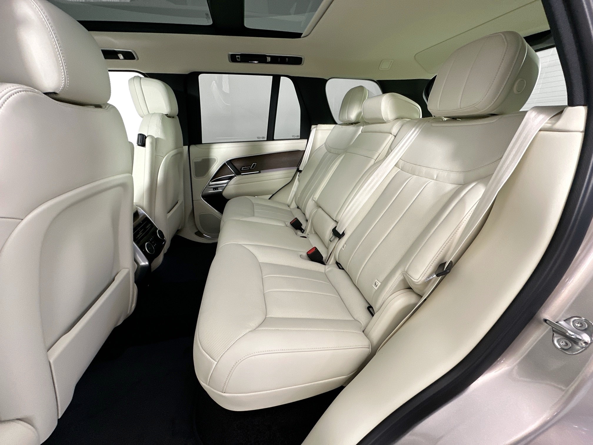 new 2025 Land Rover Range Rover car, priced at $150,000