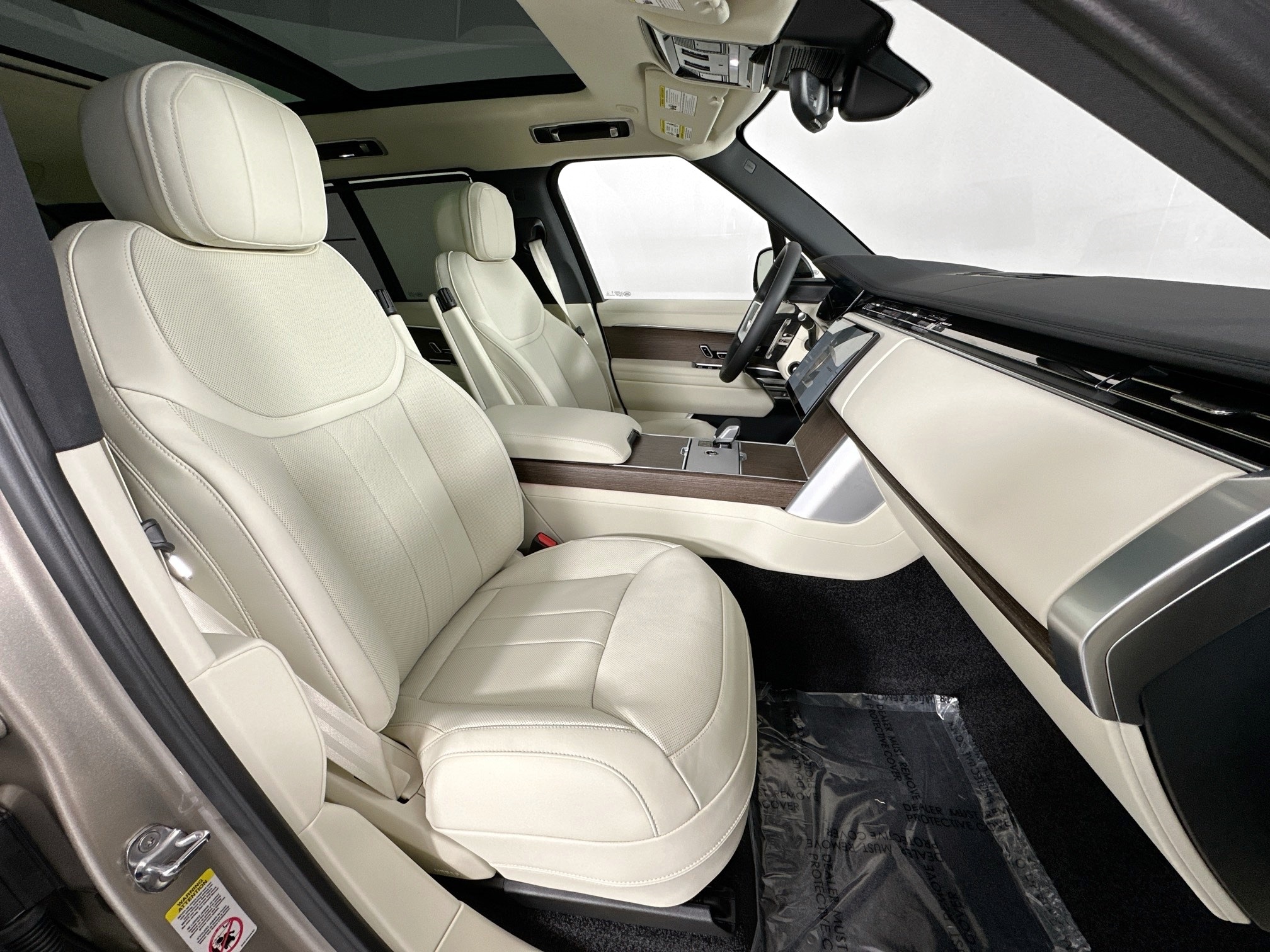 new 2025 Land Rover Range Rover car, priced at $150,000