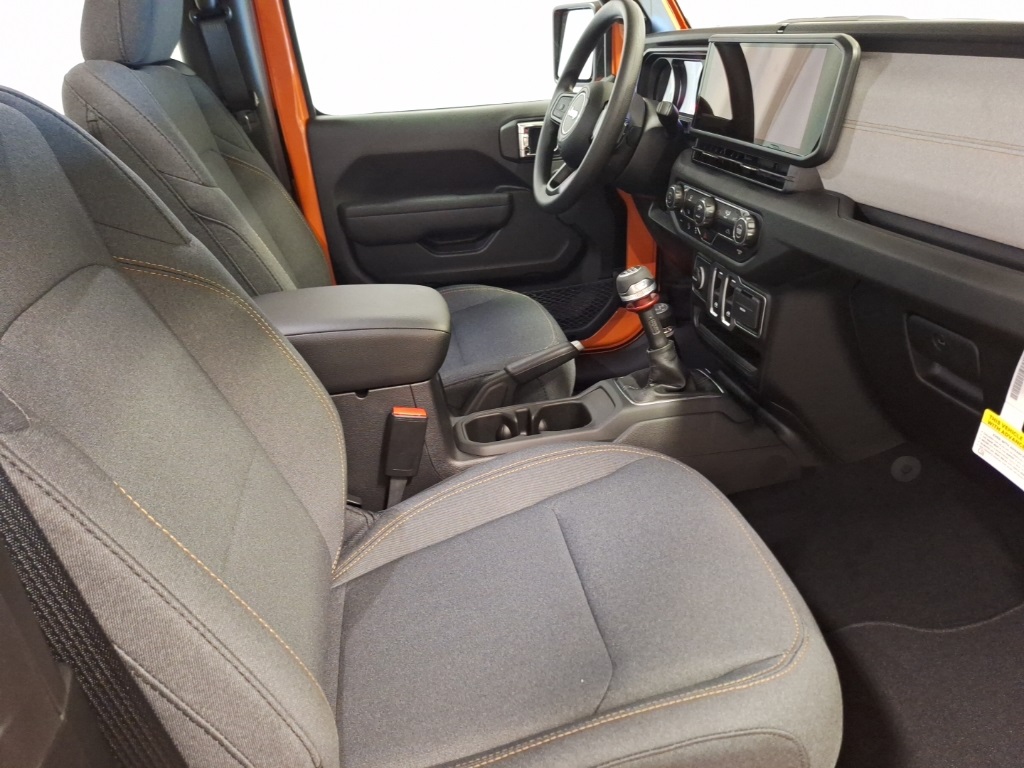new 2025 Jeep Wrangler car, priced at $33,833