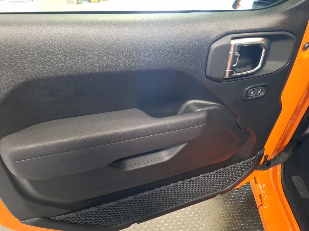 new 2025 Jeep Wrangler car, priced at $33,833
