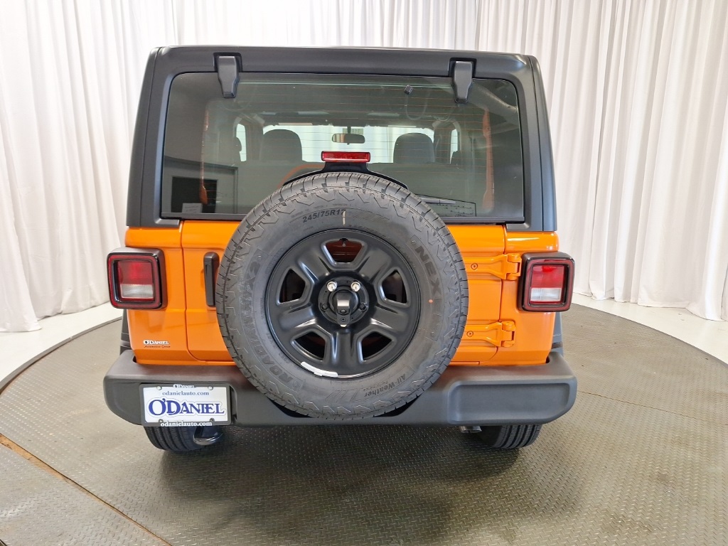 new 2025 Jeep Wrangler car, priced at $33,833