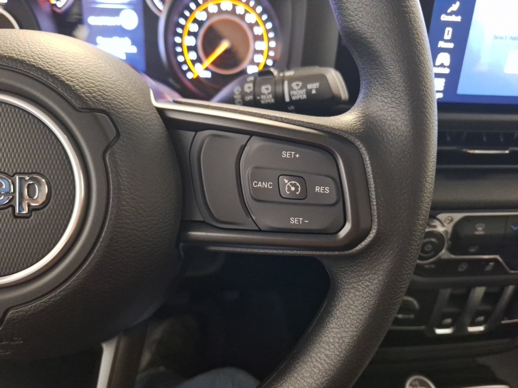 new 2025 Jeep Wrangler car, priced at $33,833