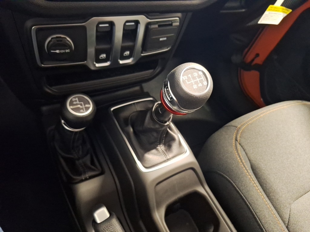 new 2025 Jeep Wrangler car, priced at $33,833