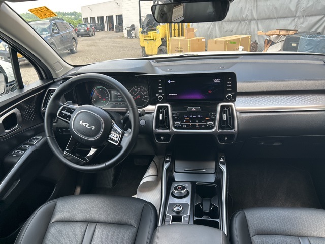 used 2022 Kia Sorento Hybrid car, priced at $26,490