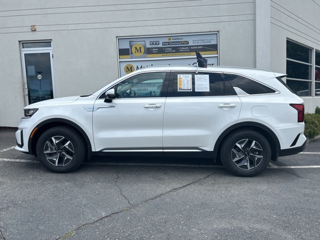 used 2022 Kia Sorento Hybrid car, priced at $26,490
