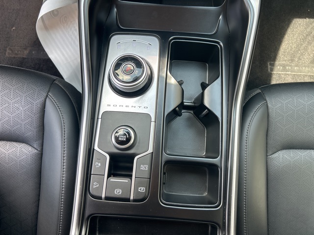 used 2022 Kia Sorento Hybrid car, priced at $26,490