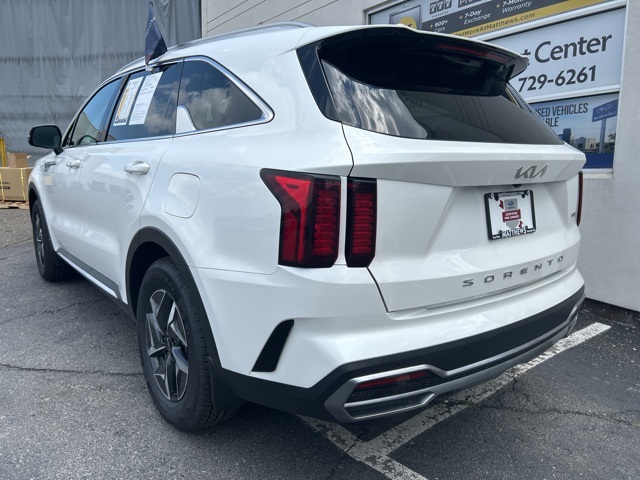 used 2022 Kia Sorento Hybrid car, priced at $26,490