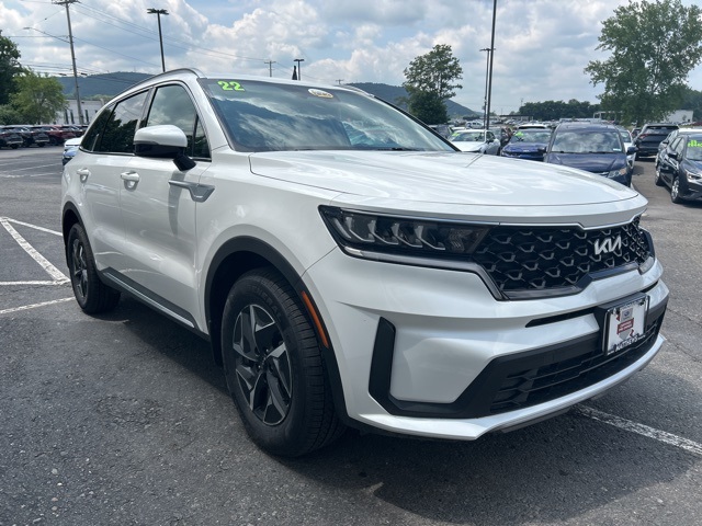 used 2022 Kia Sorento Hybrid car, priced at $26,490