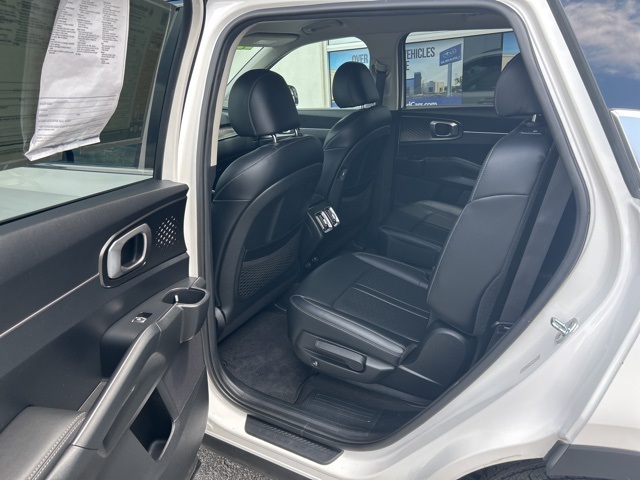 used 2022 Kia Sorento Hybrid car, priced at $26,490