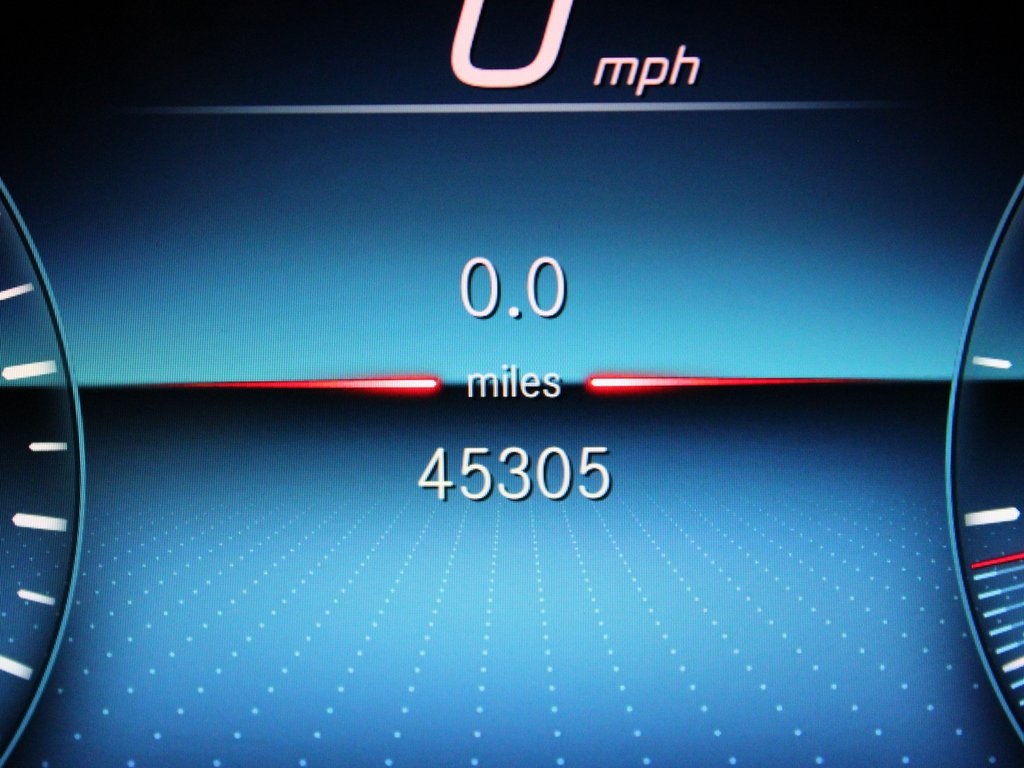 used 2021 Mercedes-Benz GLE car, priced at $39,685