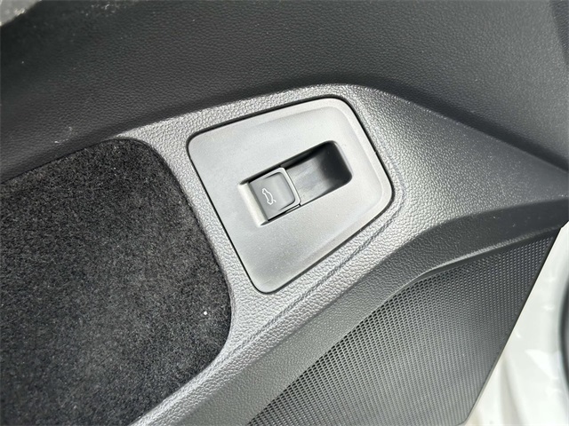used 2022 Volkswagen Tiguan car, priced at $28,616