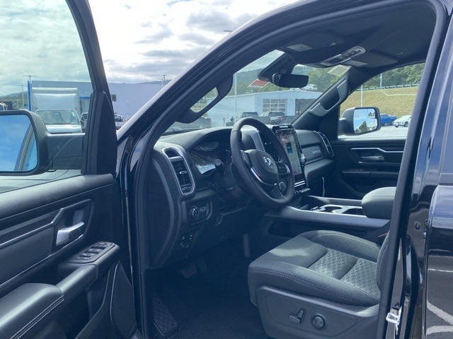 new 2025 Ram 1500 car, priced at $43,842