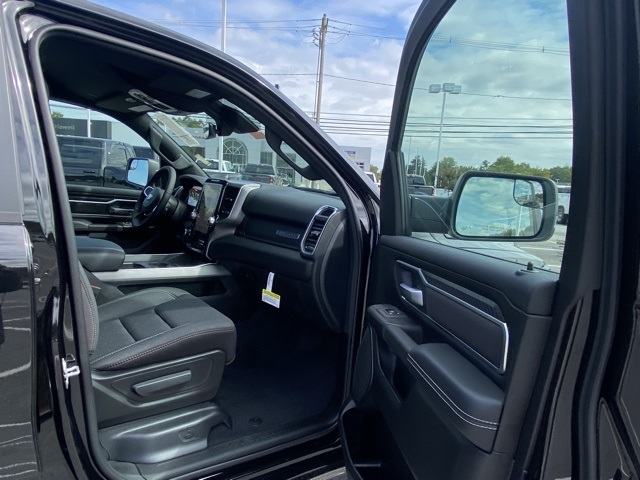 new 2025 Ram 1500 car, priced at $43,842