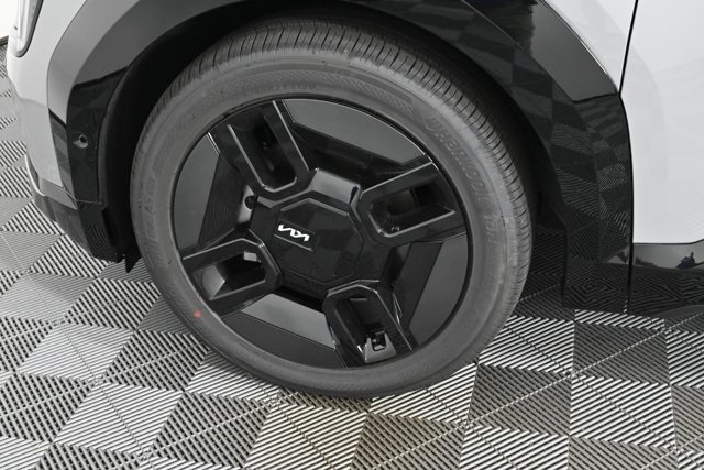new 2026 Kia EV9 car, priced at $72,465