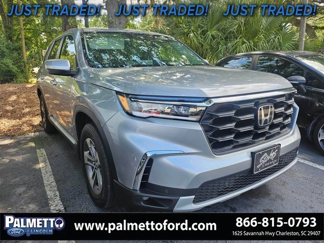 used 2025 Honda Pilot car, priced at $41,993