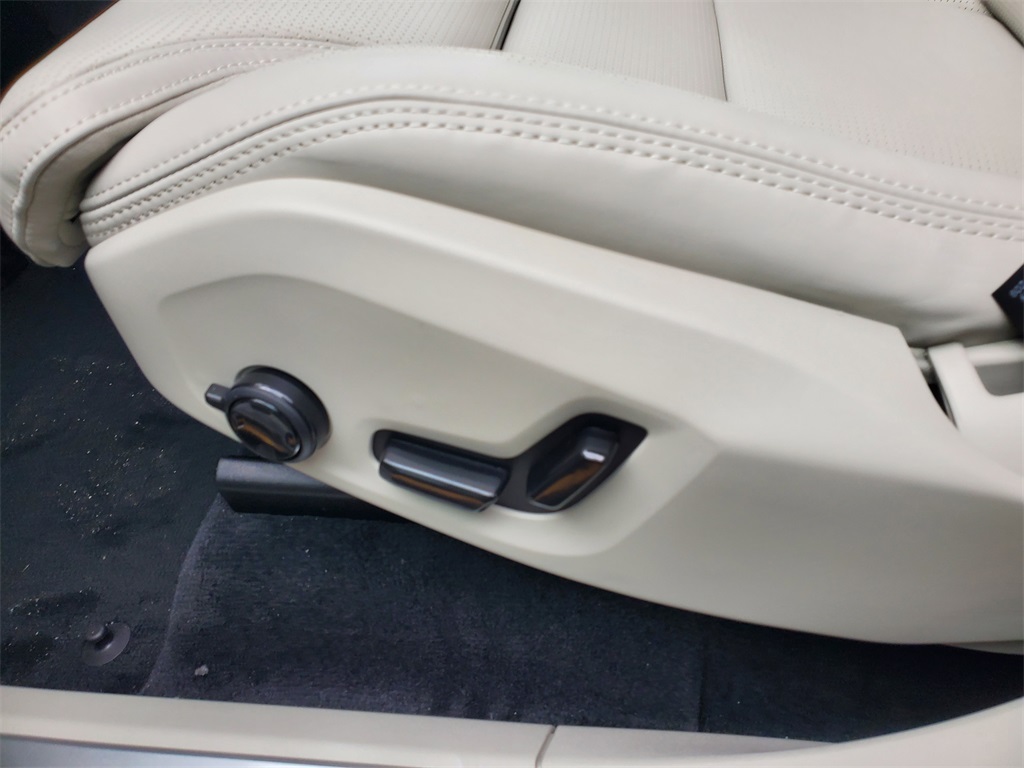 new 2026 Volvo XC90 car, priced at $71,655