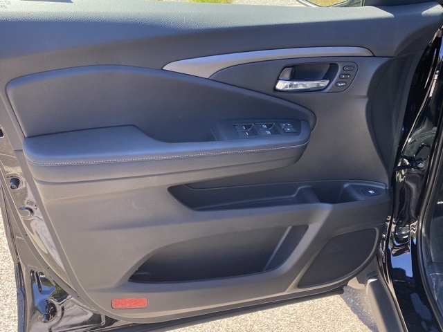 new 2025 Honda Ridgeline car, priced at $41,552