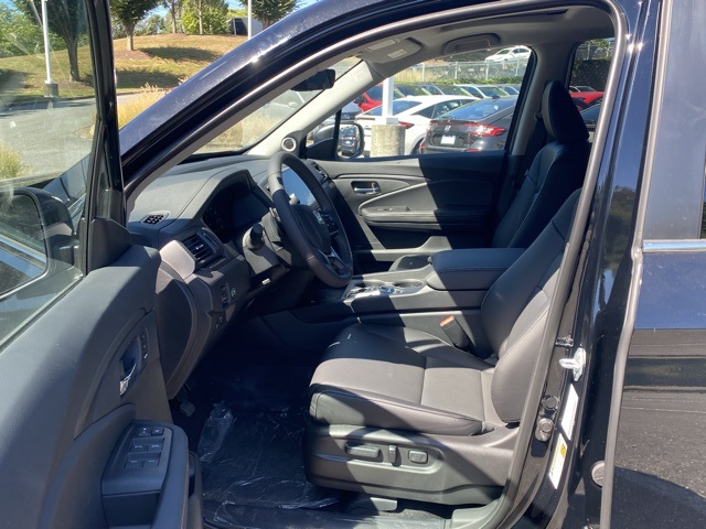 new 2025 Honda Ridgeline car, priced at $41,552