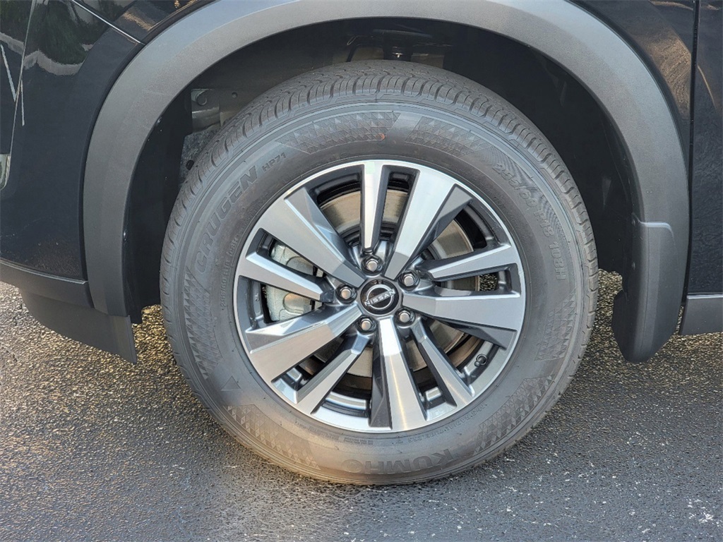new 2025 Nissan Pathfinder car, priced at $40,472