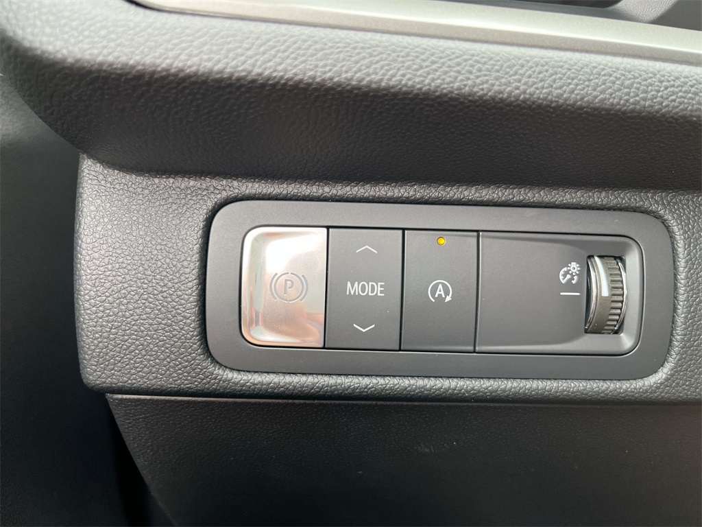 new 2025 Chevrolet Traverse car, priced at $42,221
