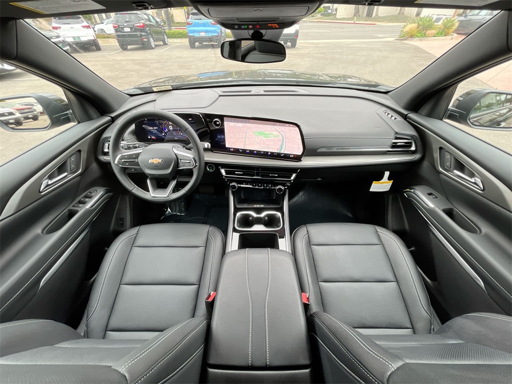 new 2025 Chevrolet Traverse car, priced at $42,221