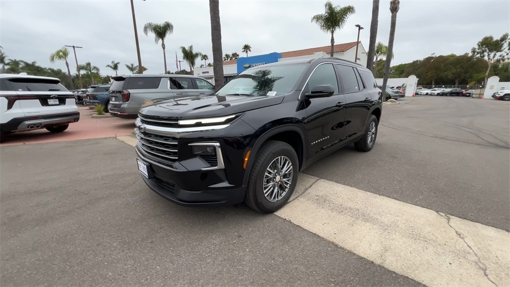 new 2025 Chevrolet Traverse car, priced at $42,221