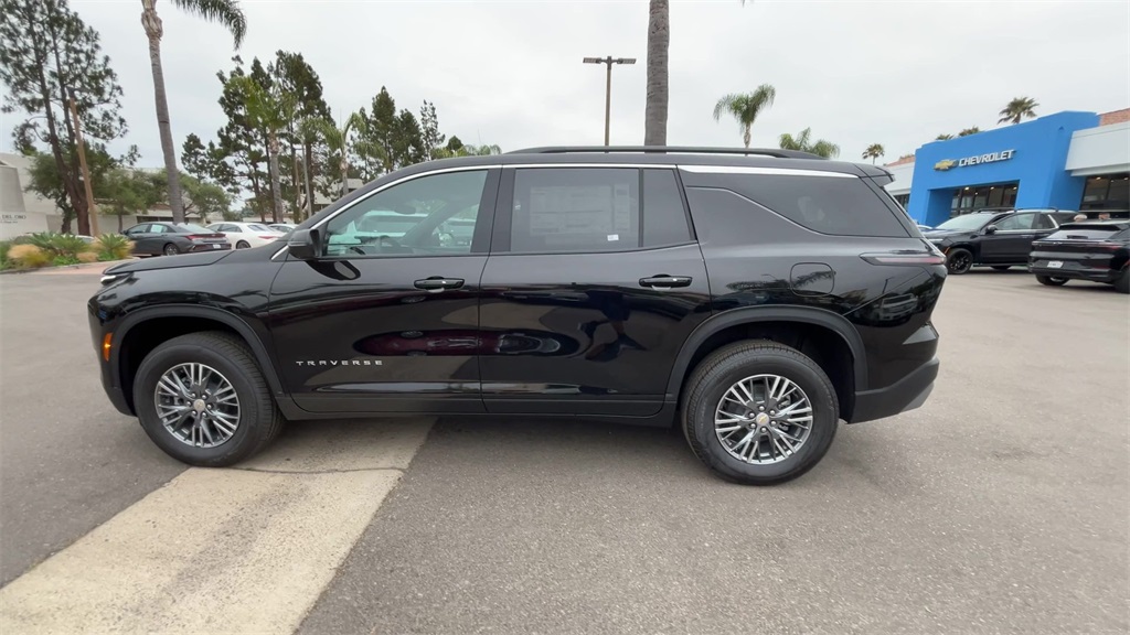 new 2025 Chevrolet Traverse car, priced at $42,221