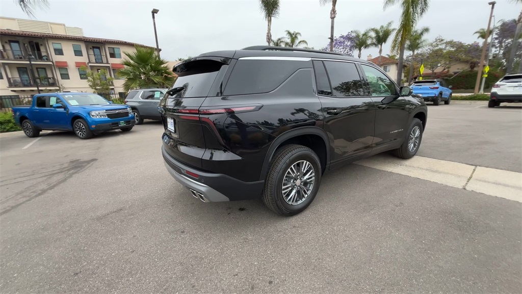 new 2025 Chevrolet Traverse car, priced at $42,221