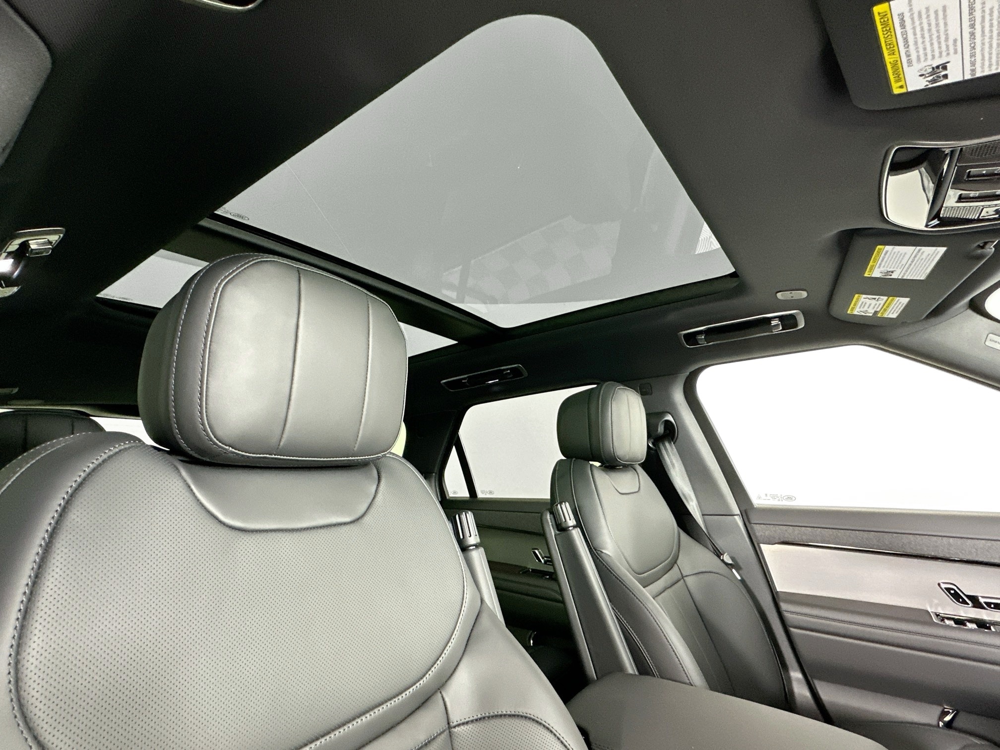 new 2025 Land Rover Range Rover Sport car, priced at $89,080