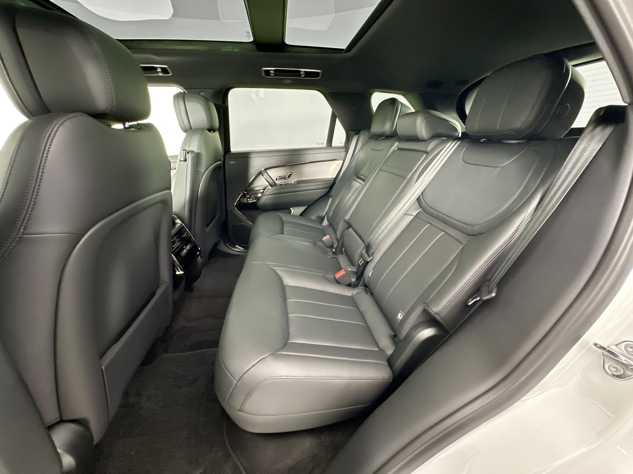 new 2025 Land Rover Range Rover Sport car, priced at $89,080