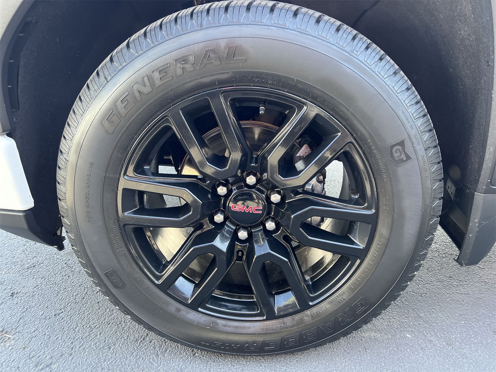 used 2023 GMC Sierra 1500 car, priced at $46,991