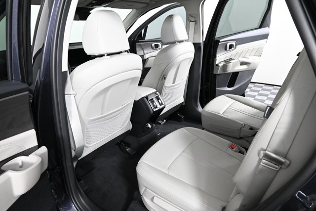 new 2025 Kia Sorento car, priced at $41,987