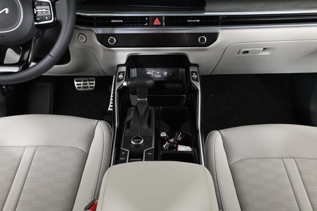 new 2025 Kia Sorento car, priced at $41,987