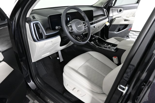 new 2025 Kia Sorento car, priced at $41,987
