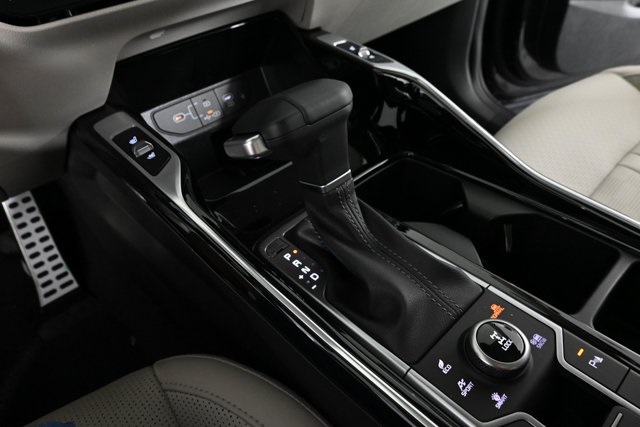 new 2025 Kia Sorento car, priced at $41,987