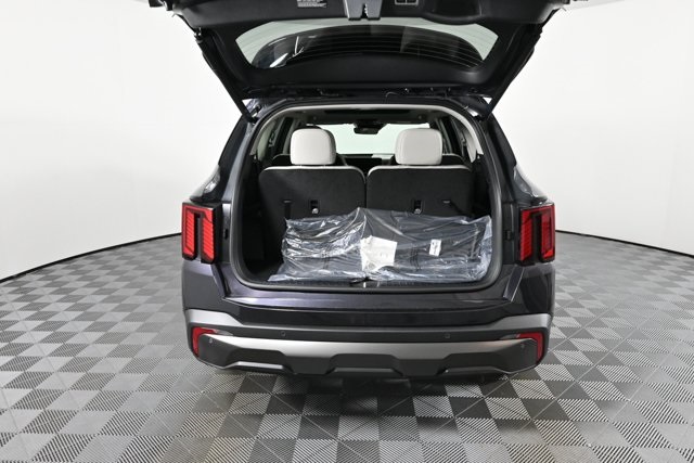new 2025 Kia Sorento car, priced at $41,987