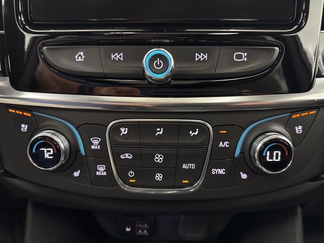 used 2023 Chevrolet Traverse car, priced at $41,984