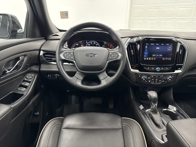 used 2023 Chevrolet Traverse car, priced at $41,984