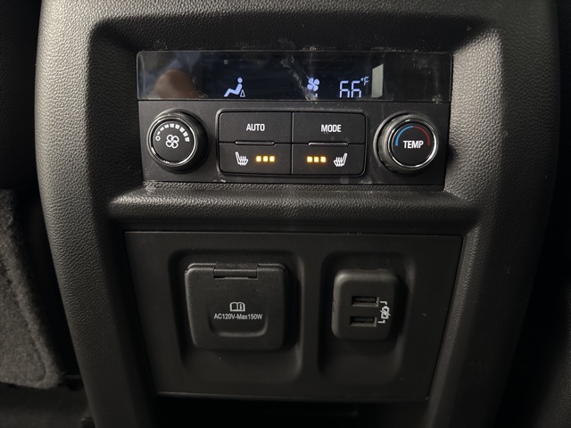 used 2023 Chevrolet Traverse car, priced at $41,984