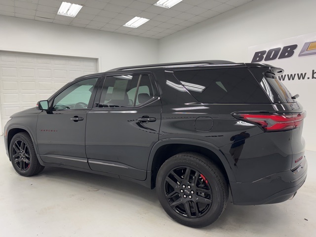 used 2023 Chevrolet Traverse car, priced at $41,984