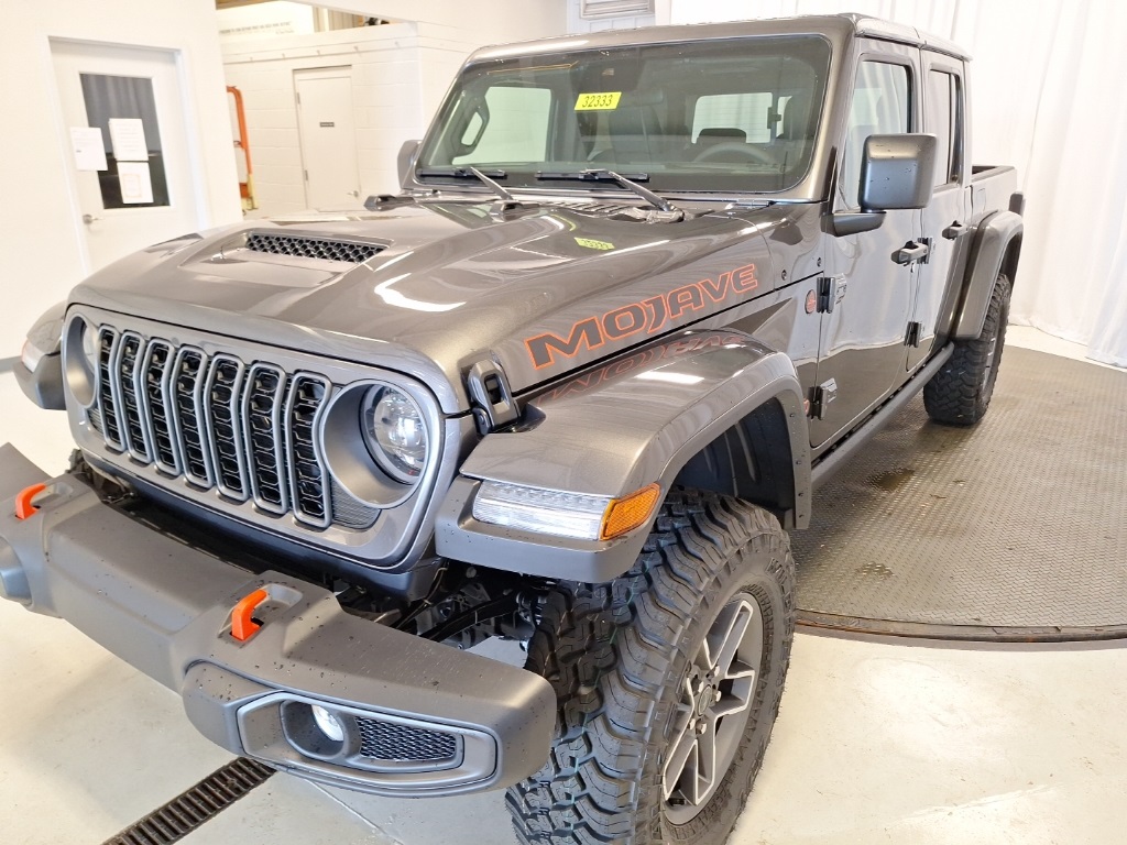 new 2025 Jeep Gladiator car, priced at $52,540