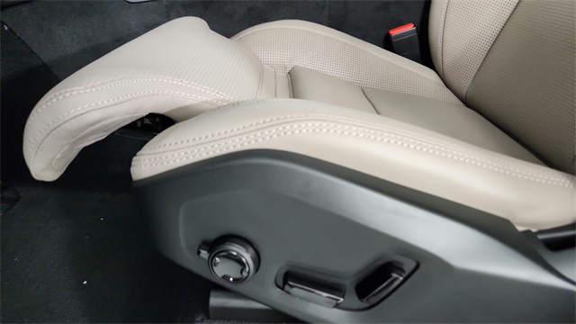 new 2026 Volvo XC90 car, priced at $78,750