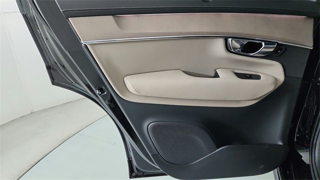 new 2026 Volvo XC90 car, priced at $78,750