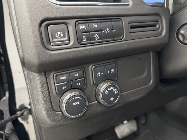 used 2024 Chevrolet Suburban car, priced at $55,988