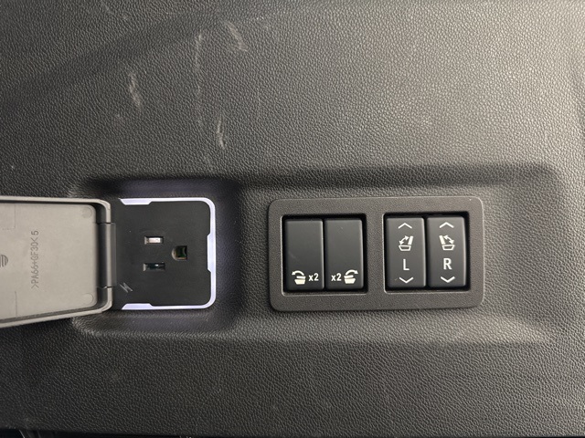 used 2024 Chevrolet Suburban car, priced at $55,988