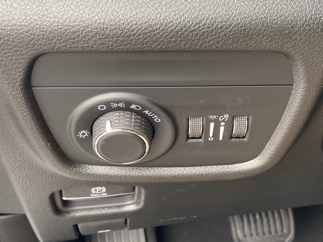new 2025 Jeep Grand Cherokee L car, priced at $37,289