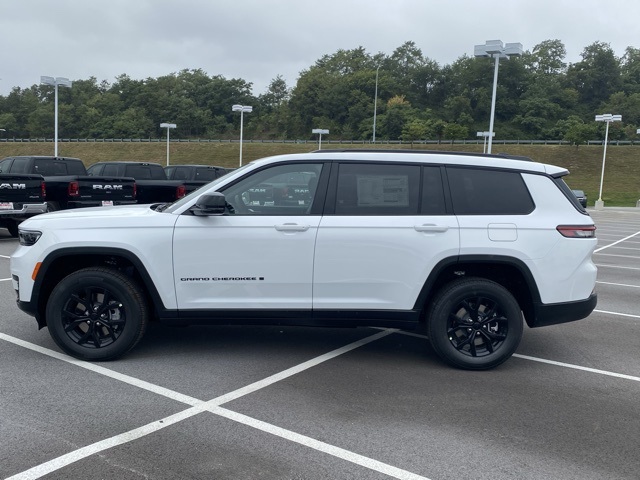 new 2025 Jeep Grand Cherokee L car, priced at $37,289