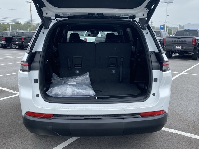new 2025 Jeep Grand Cherokee L car, priced at $37,289