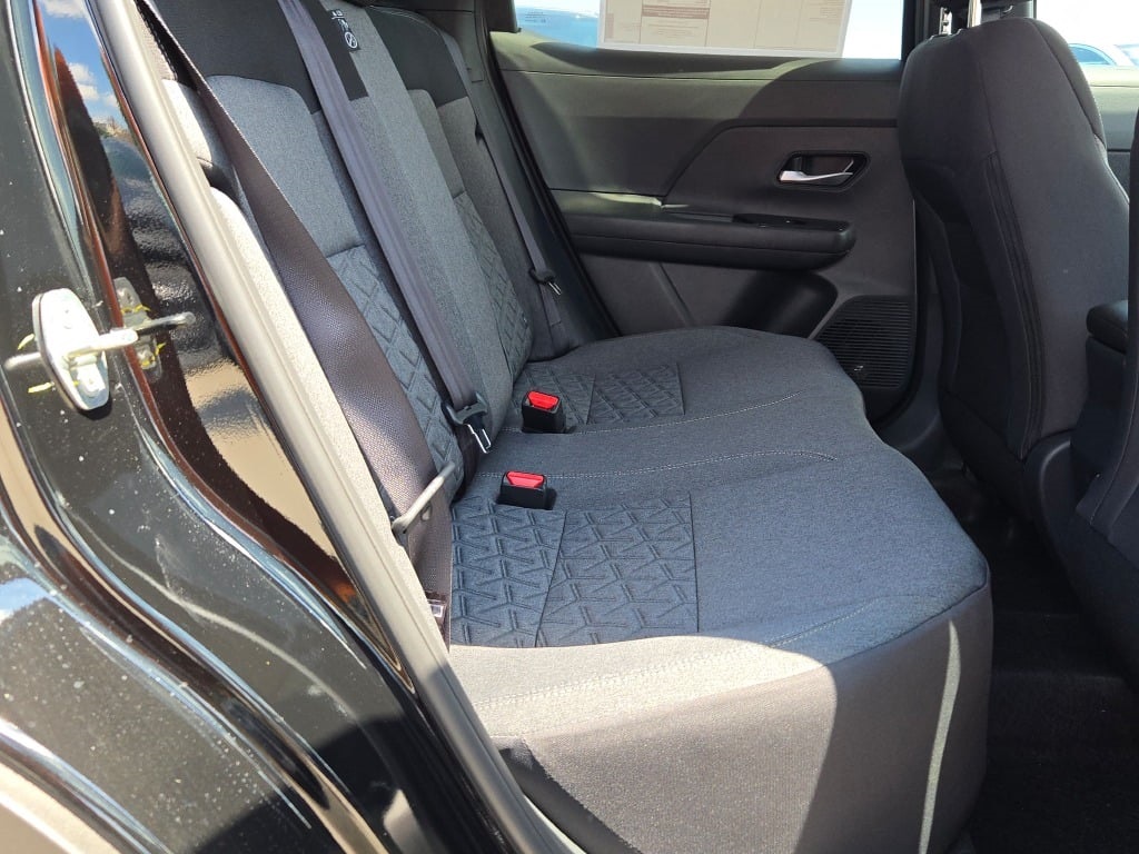 new 2025 Nissan Kicks car, priced at $27,180