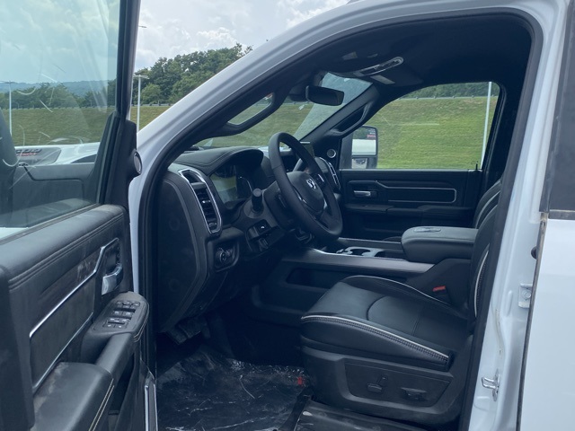 new 2025 Ram 3500 car, priced at $76,422